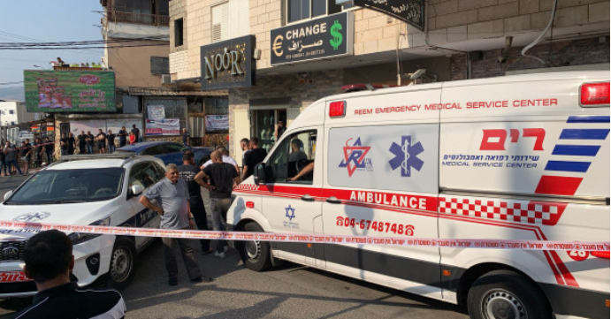 انفجار سيارة بوسط الشارع في بمدينة عرابة